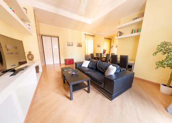 Lovely 4-bedroom 30m Sangiovanni Metro * Rom