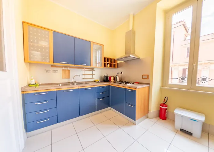 Lovely 4-bedroom 30m Sangiovanni Metro Apartment Rom