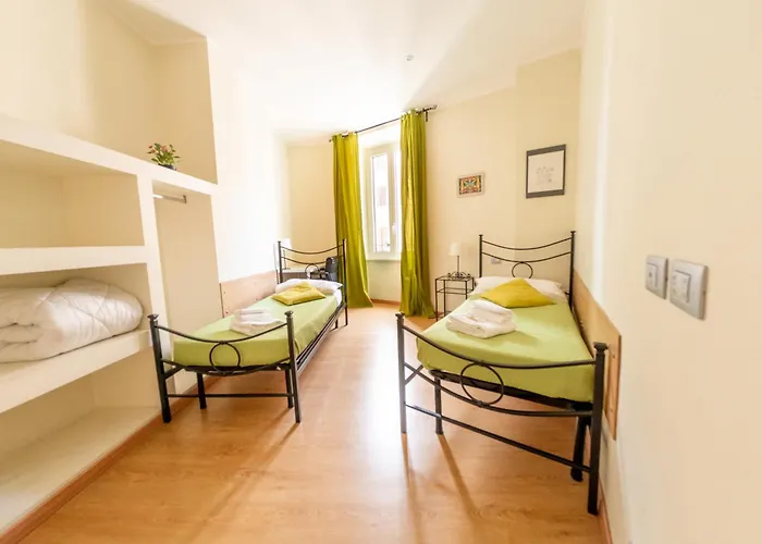 Lovely 4-bedroom 30m Sangiovanni Metro *